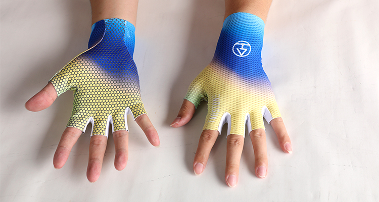warm cycling gloves